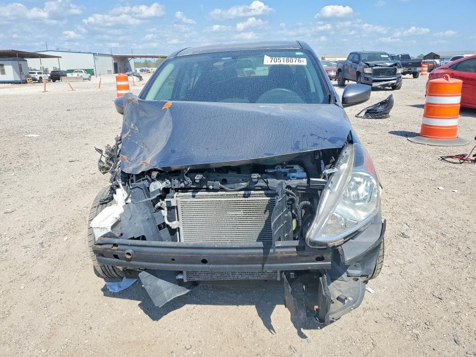 2017 NISSAN VERSA 1.6 SV 5