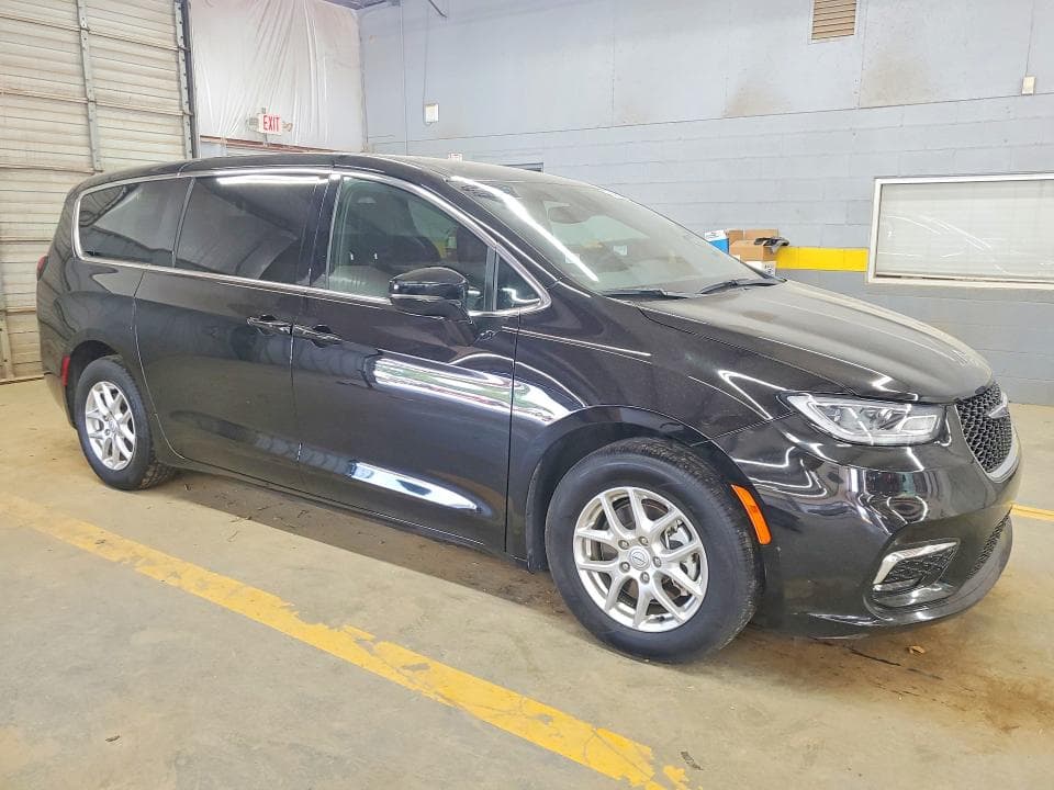 2025 CHRYSLER PACIFICA SELECT 4