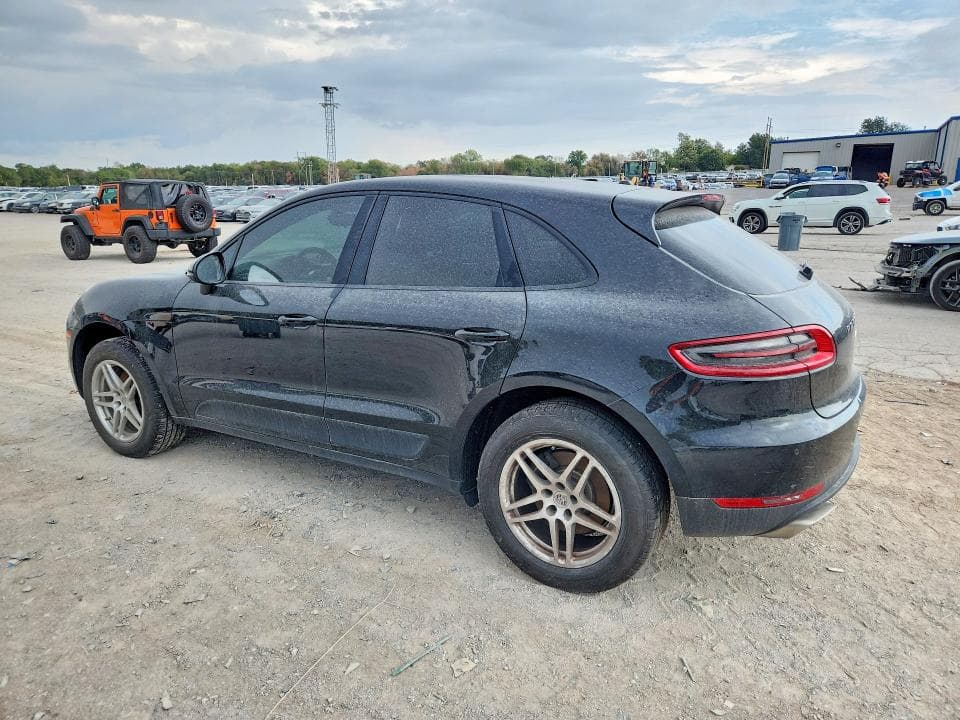 2017 PORSCHE MACAN 2