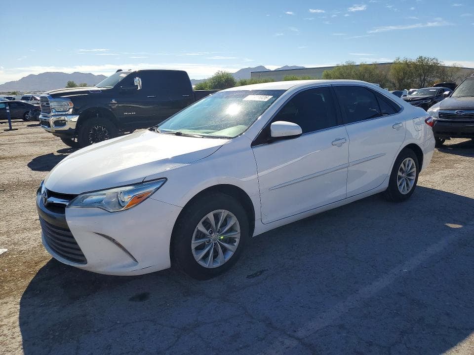 2017 TOYOTA CAMRY LE - 1