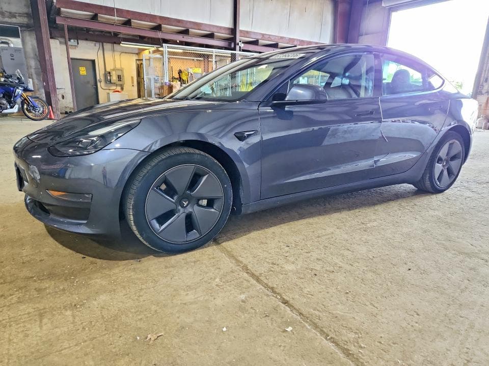 2023 TESLA MODEL 3 - 1
