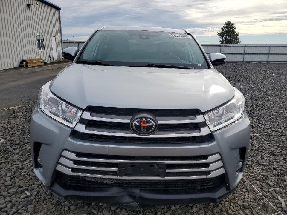 2018 TOYOTA HIGHLANDER XLE 5