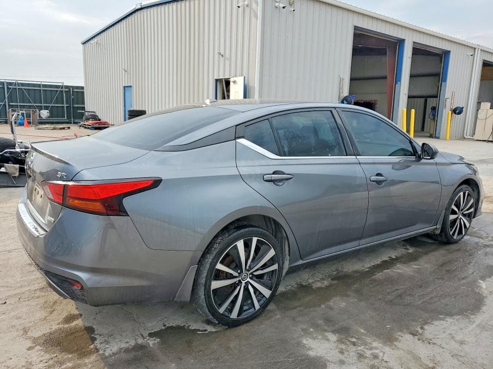 2019 NISSAN ALTIMA SR 3