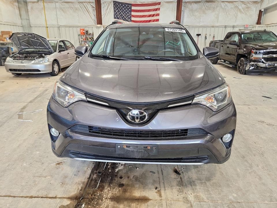 2017 TOYOTA RAV4 XLE 5