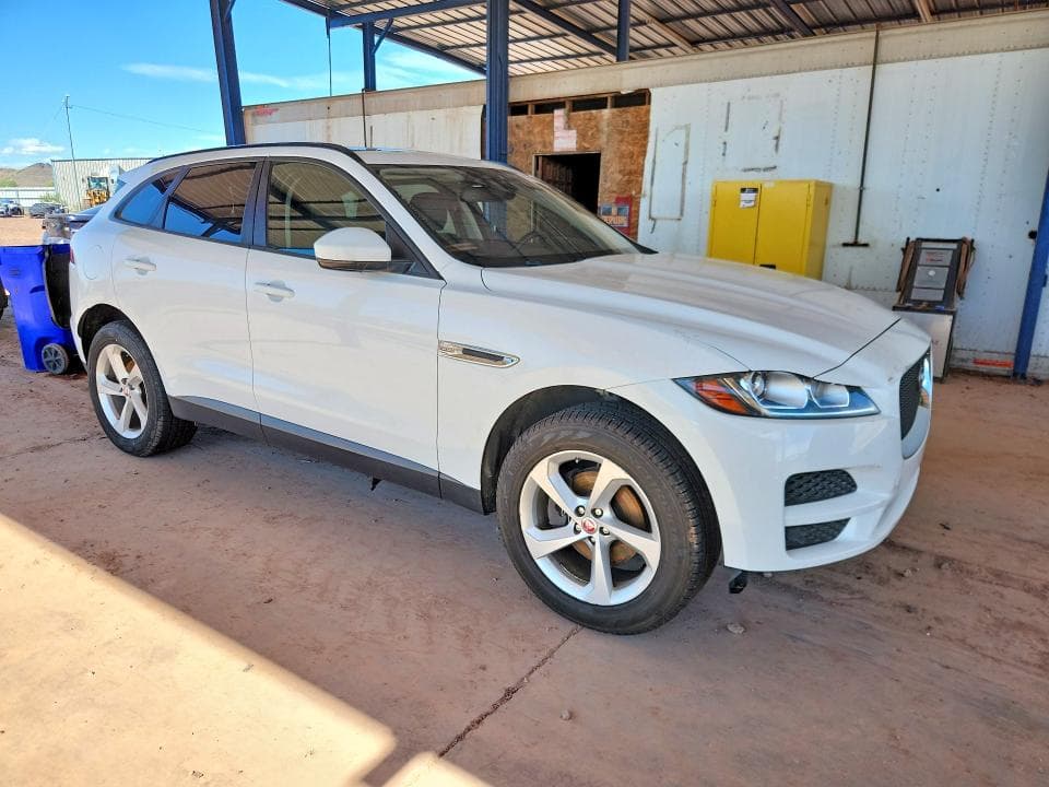 2017 JAGUAR F-PACE PREMIUM 4