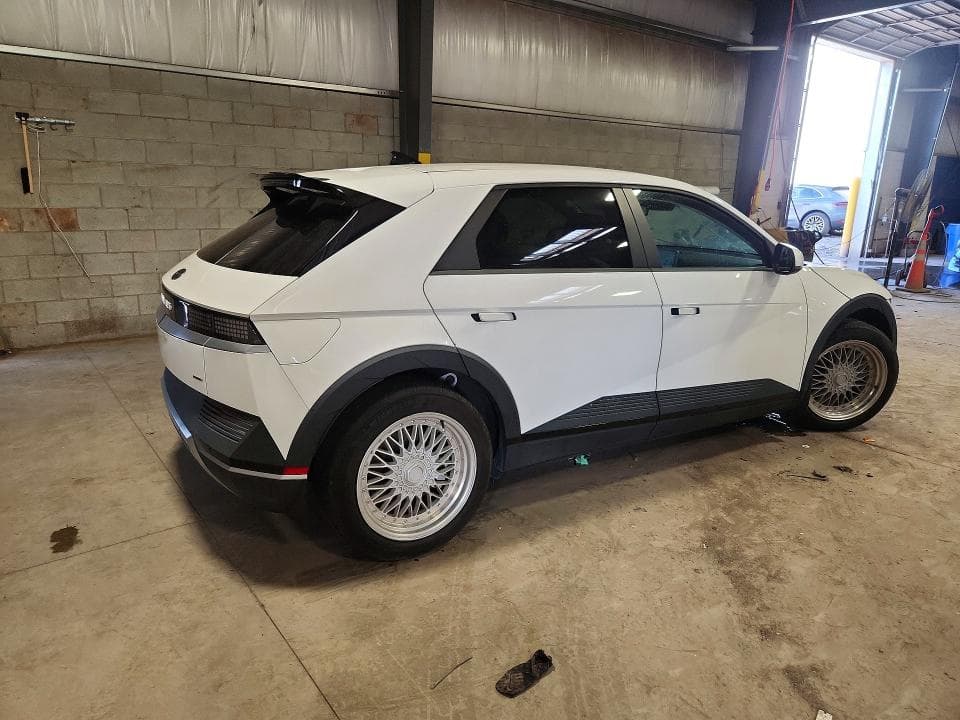 2023 HYUNDAI IONIQ 5 SEL 3
