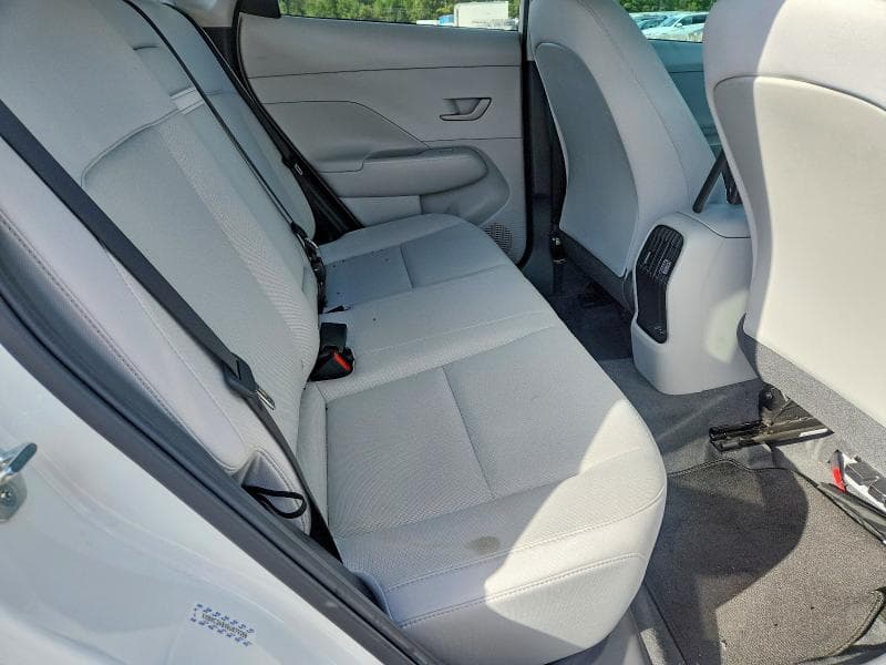 2024 HYUNDAI KONA SEL 11