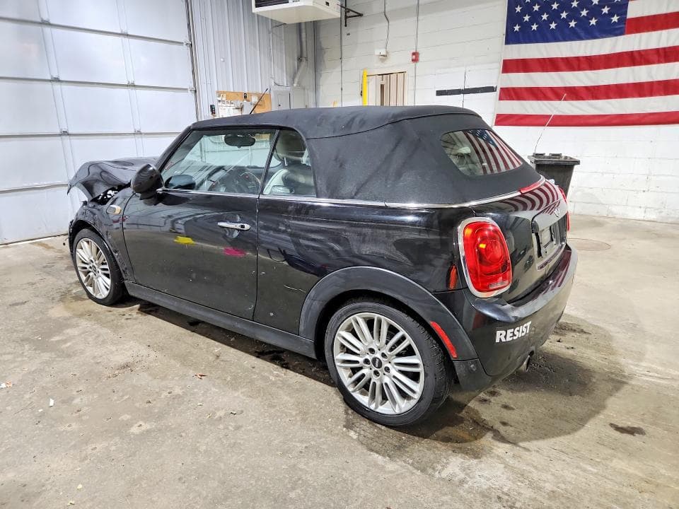 2017 MINI COOPER 2