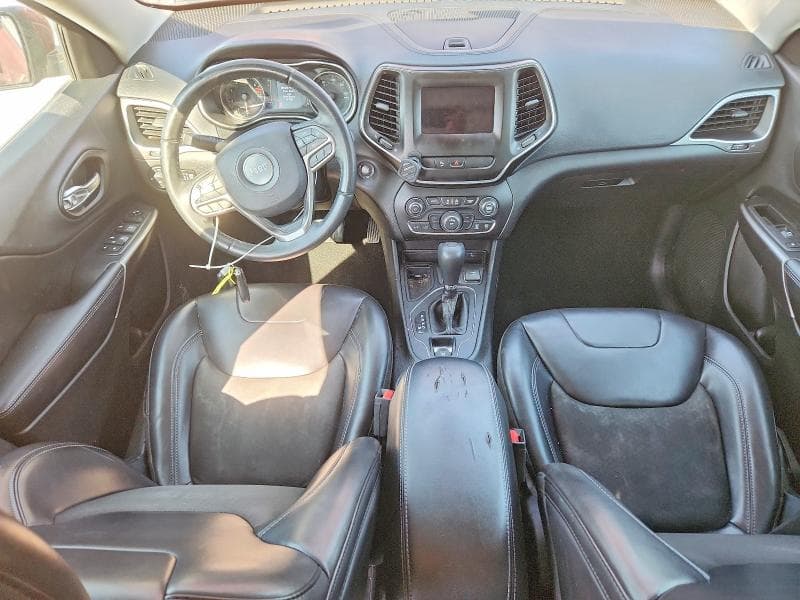 2019 JEEP CHEROKEE LATITUDE PLUS 8