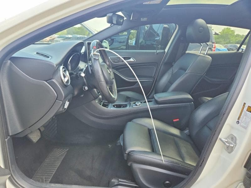 2017 MERCEDES-BENZ GLA 250 4MATIC 7