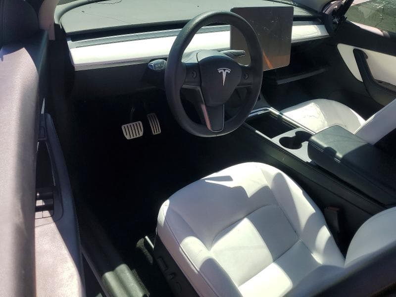 2022 TESLA MODEL Y 8