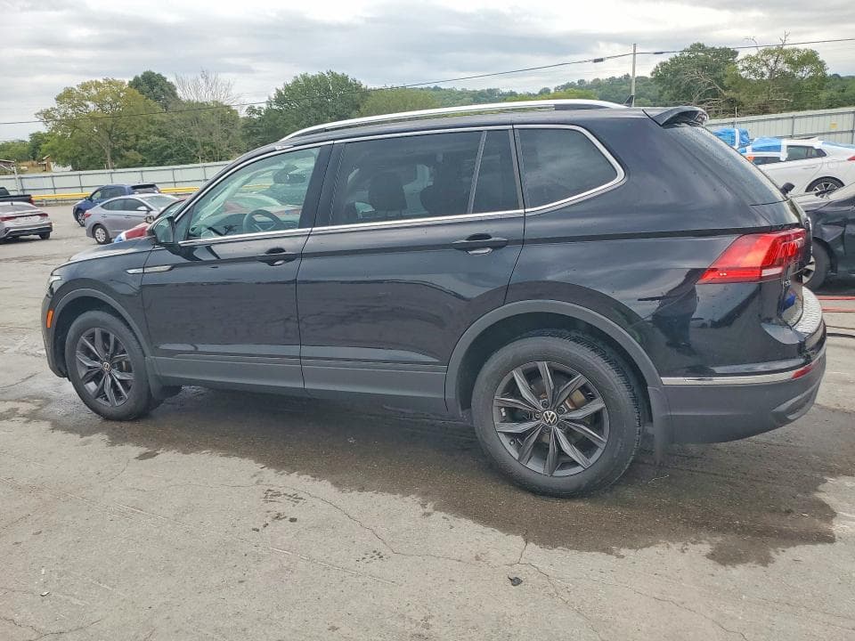2023 VOLKSWAGEN TIGUAN SE 2