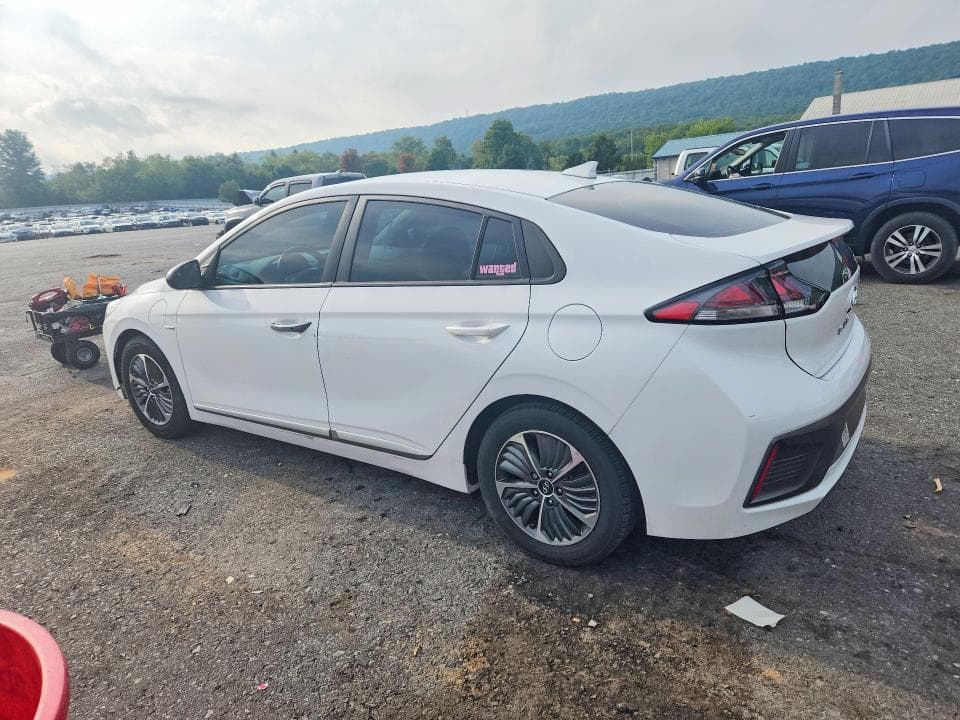 2020 HYUNDAI IONIQ SE 2