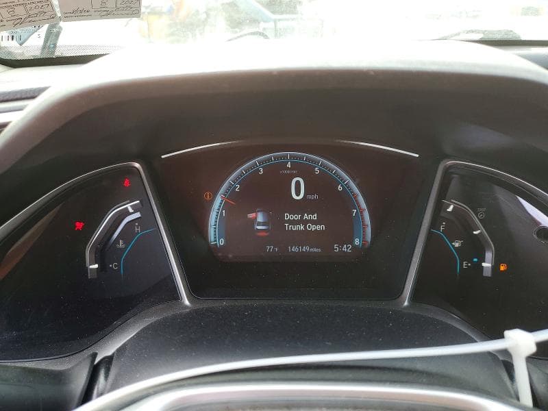 2018 HONDA CIVIC EX 9