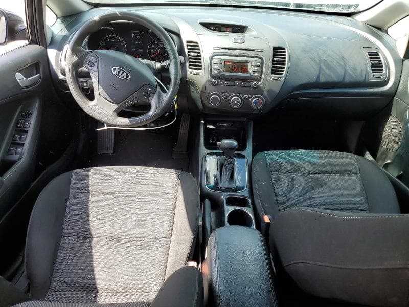2017 KIA FORTE5 LX 8