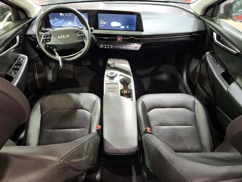 2023 KIA EV6 WIND 8