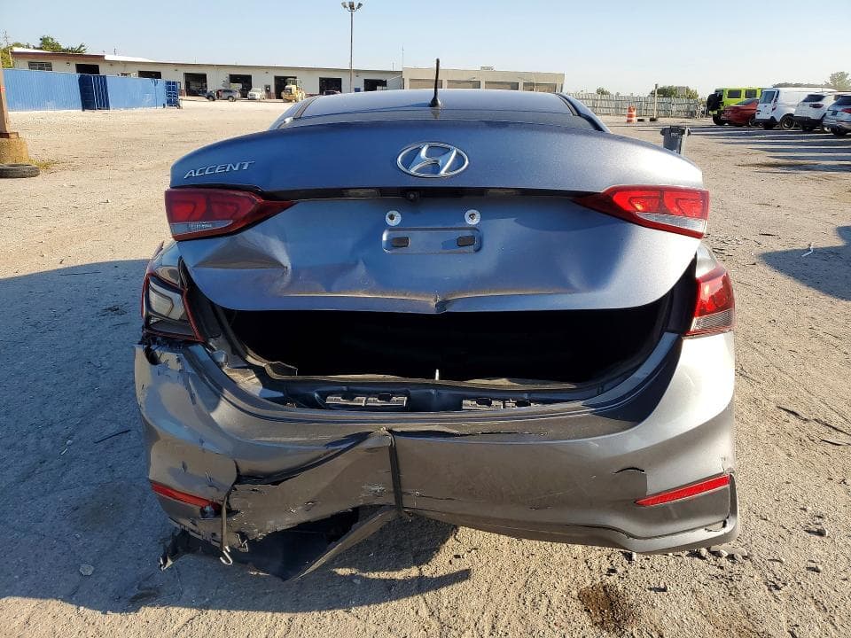 2020 HYUNDAI ACCENT SE 6