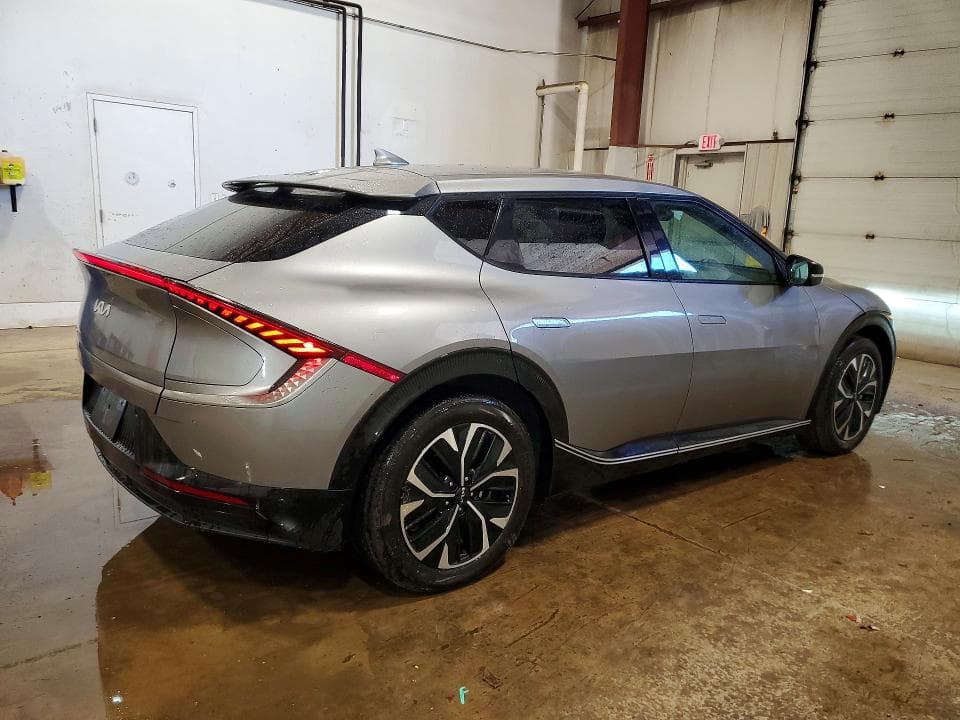 2023 KIA EV6 WIND 3