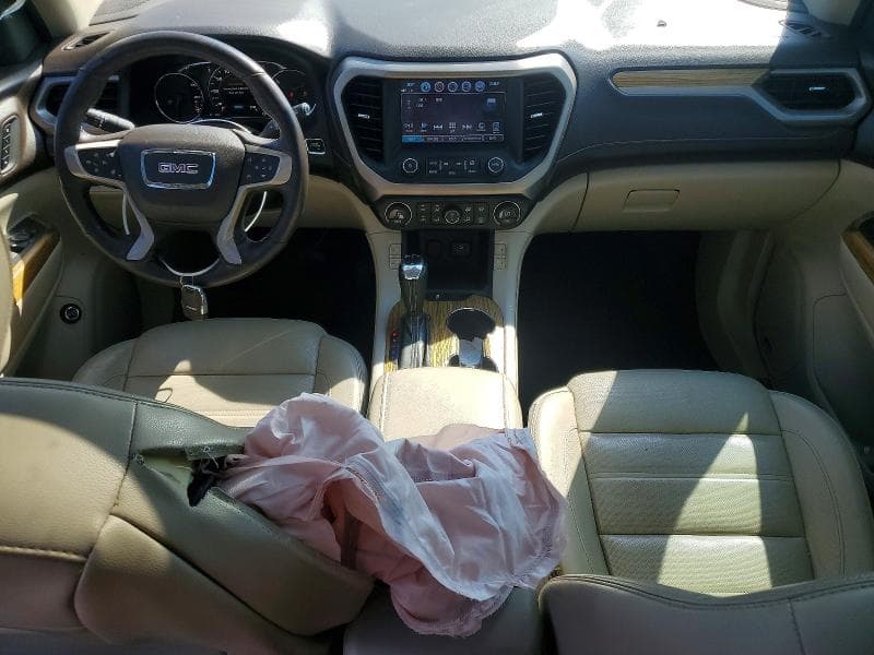 2017 GMC ACADIA DENALI 8