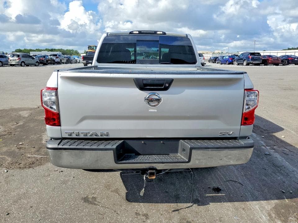 2017 NISSAN TITAN S 6