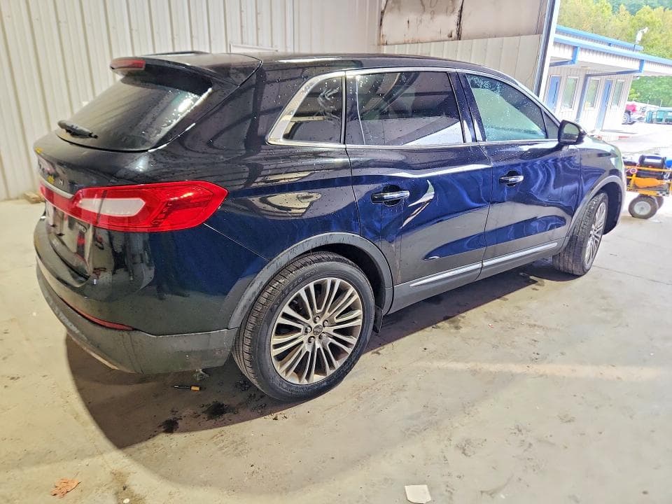 2017 LINCOLN MKX RESERVE 3