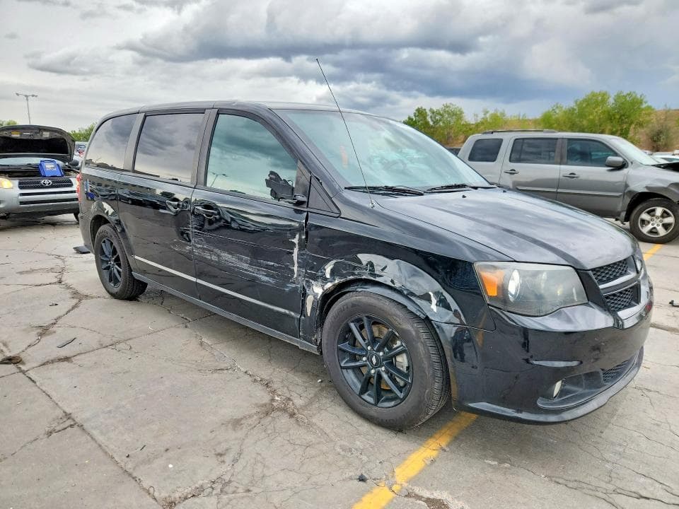 2019 DODGE GRAND CARAVAN GT 4