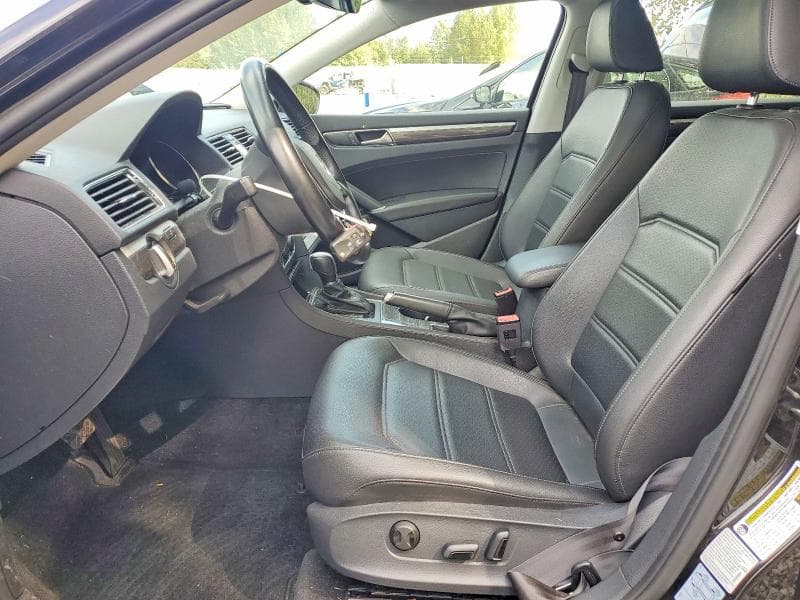 2017 VOLKSWAGEN PASSAT SE 7