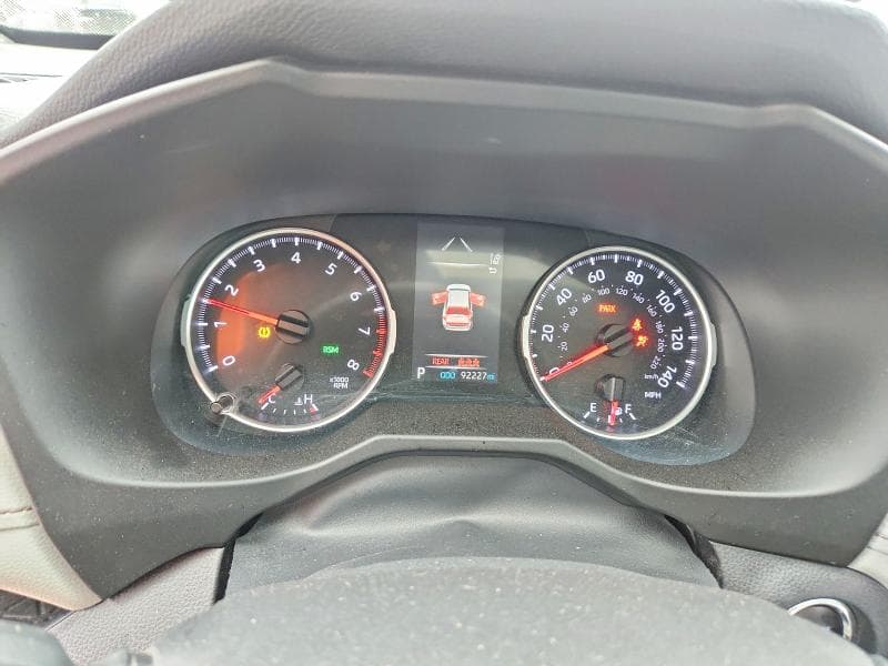 2019 TOYOTA RAV4 XLE PREMIUM 9