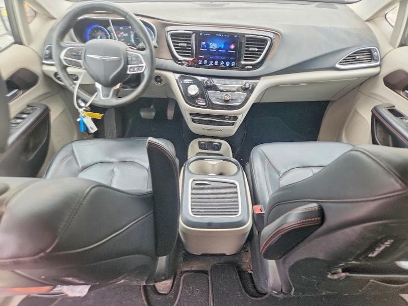 2017 CHRYSLER PACIFICA TOURING L PLUS 8