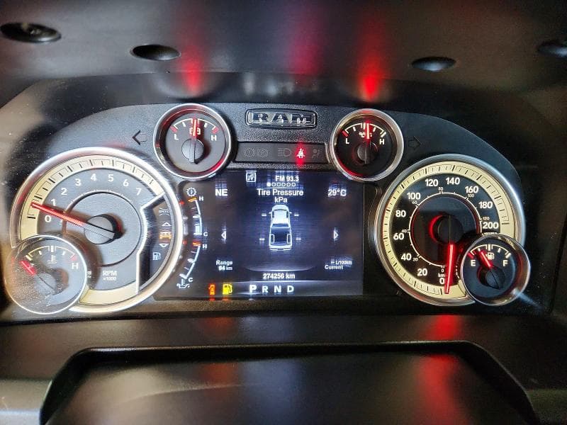 2017 RAM 1500 SLT 9