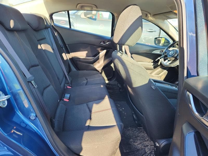 2018 MAZDA 3 GS 10