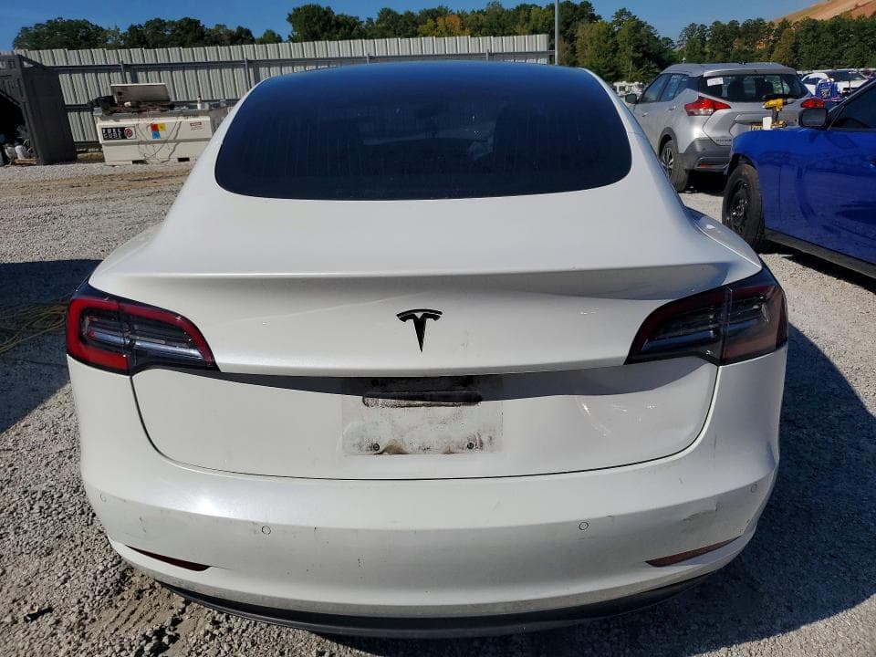2018 TESLA MODEL 3 6