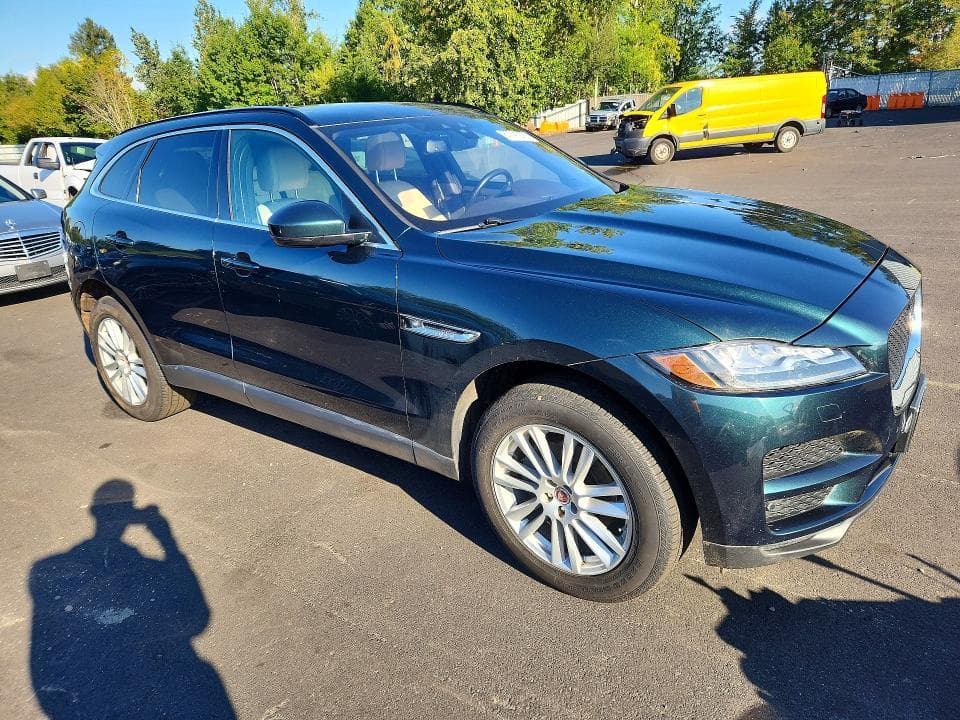 2017 JAGUAR F-PACE PRESTIGE 4