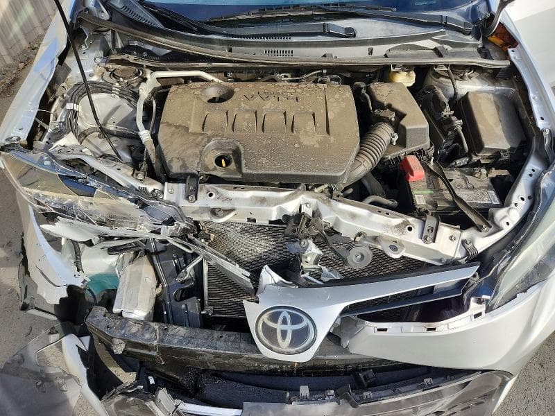 2017 TOYOTA COROLLA SE 11