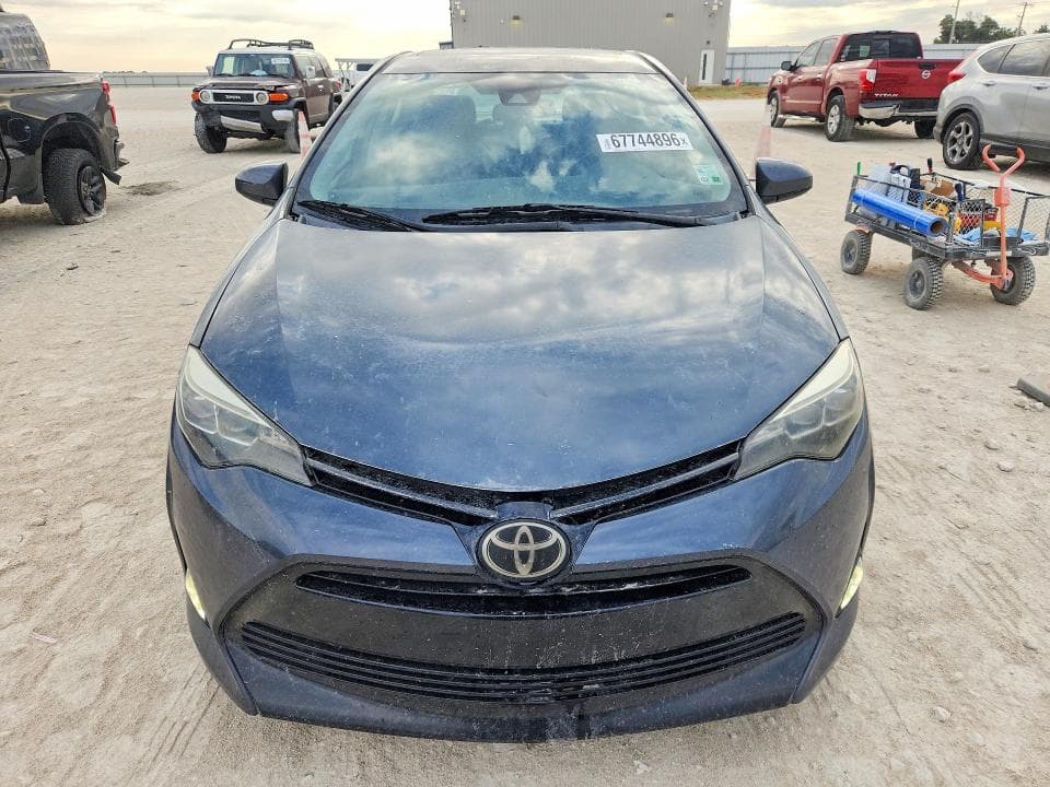 2018 TOYOTA COROLLA XLE 5