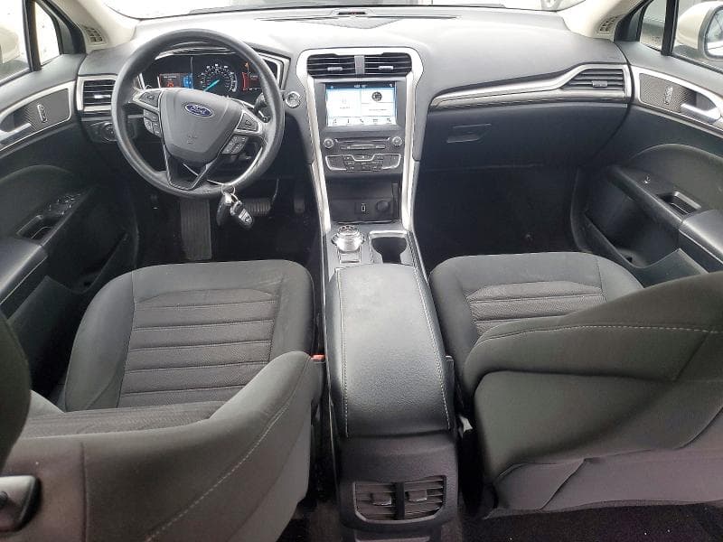 2017 FORD FUSION SE 8