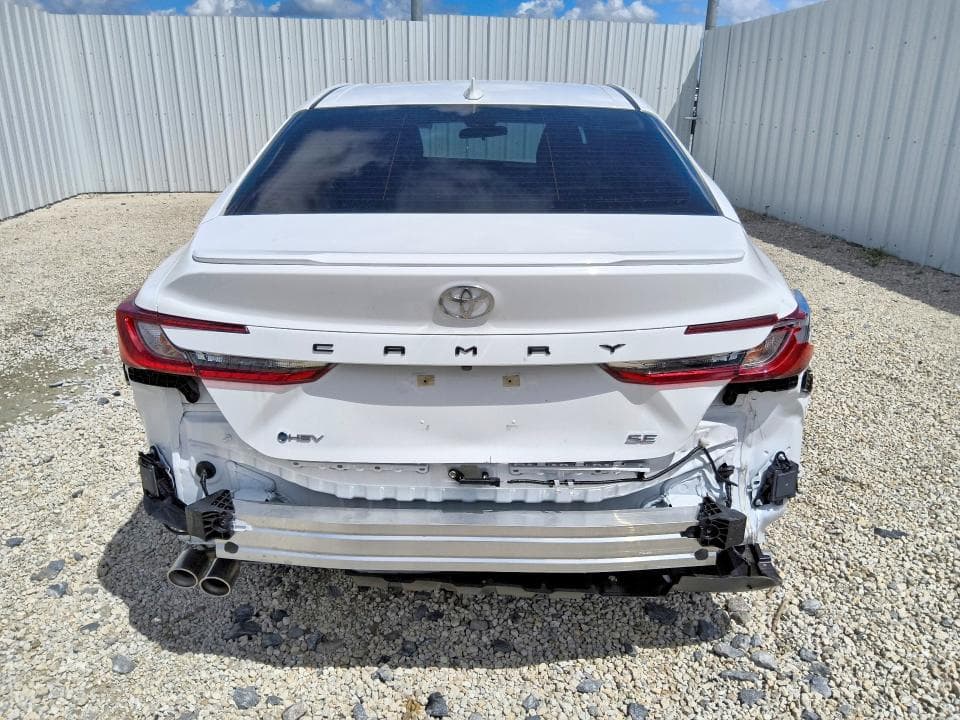 2026 TOYOTA CAMRY SE 6