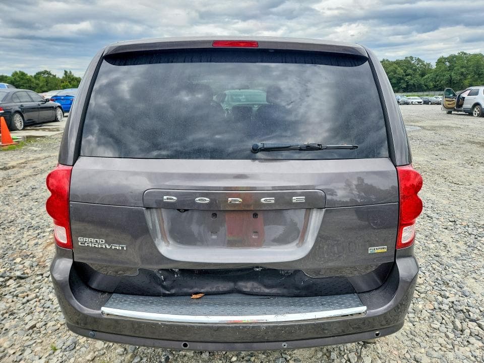 2017 DODGE GRAND CARAVAN SE 6