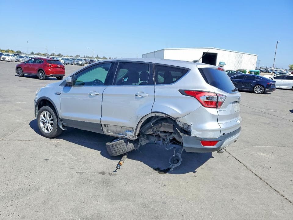 2017 FORD ESCAPE SE 2