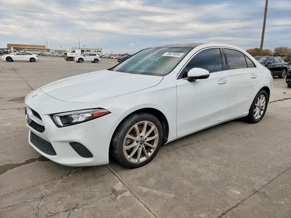 2020 MERCEDES-BENZ A 220