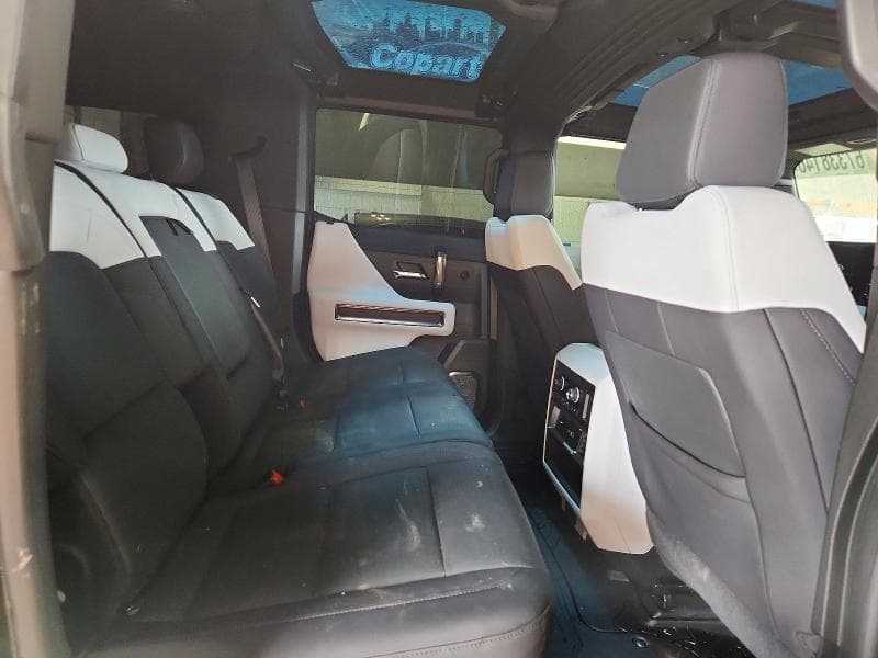 2025 GMC HUMMER SUV 2X 10