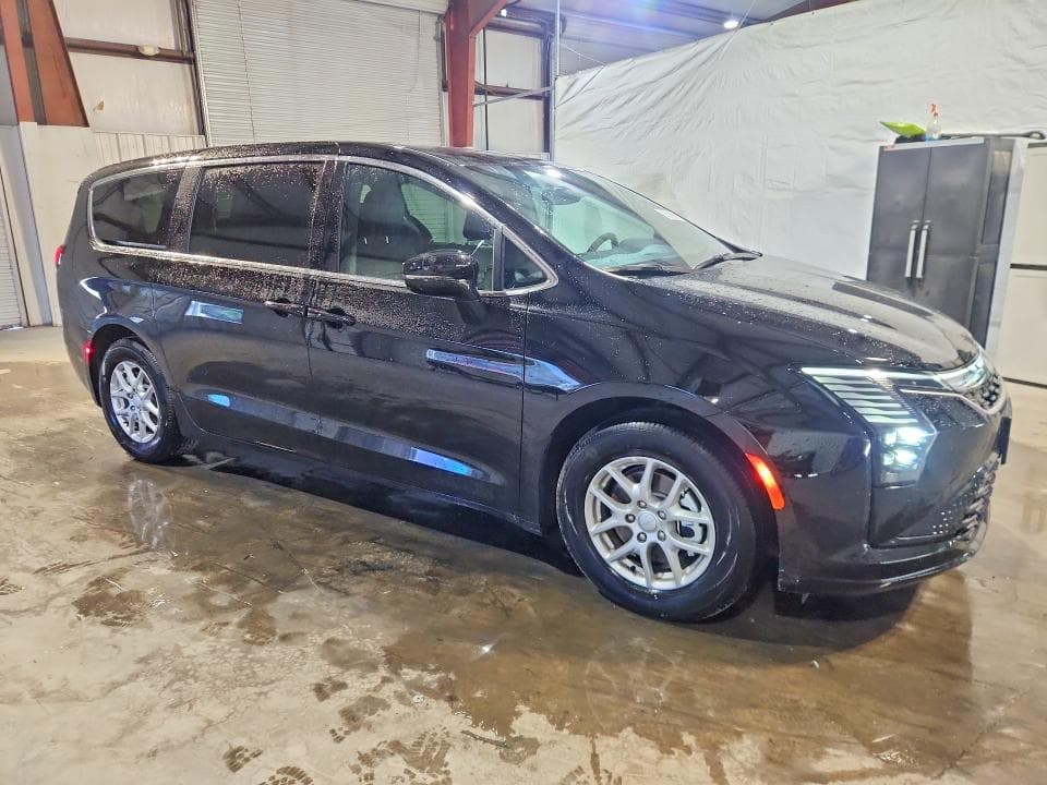 2027 CHRYSLER PACIFICA SELECT 4