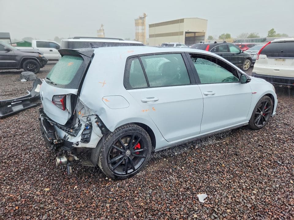 2021 VOLKSWAGEN GTI S 3
