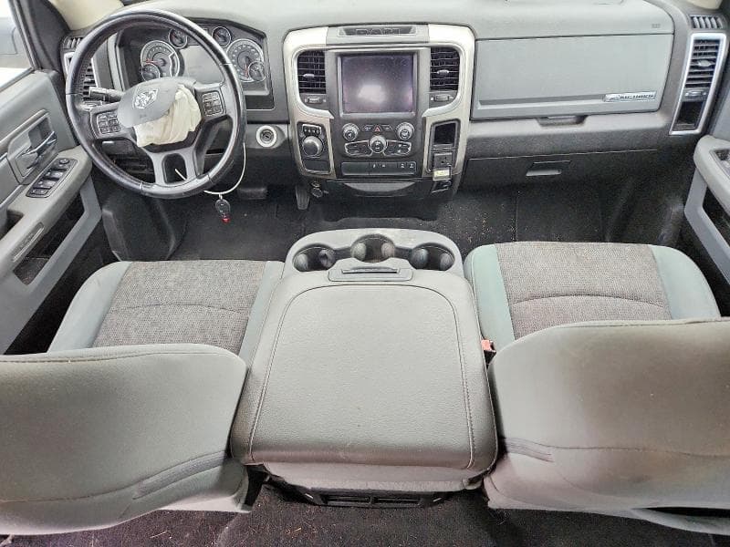 2019 RAM 1500 CLASSIC SLT 8