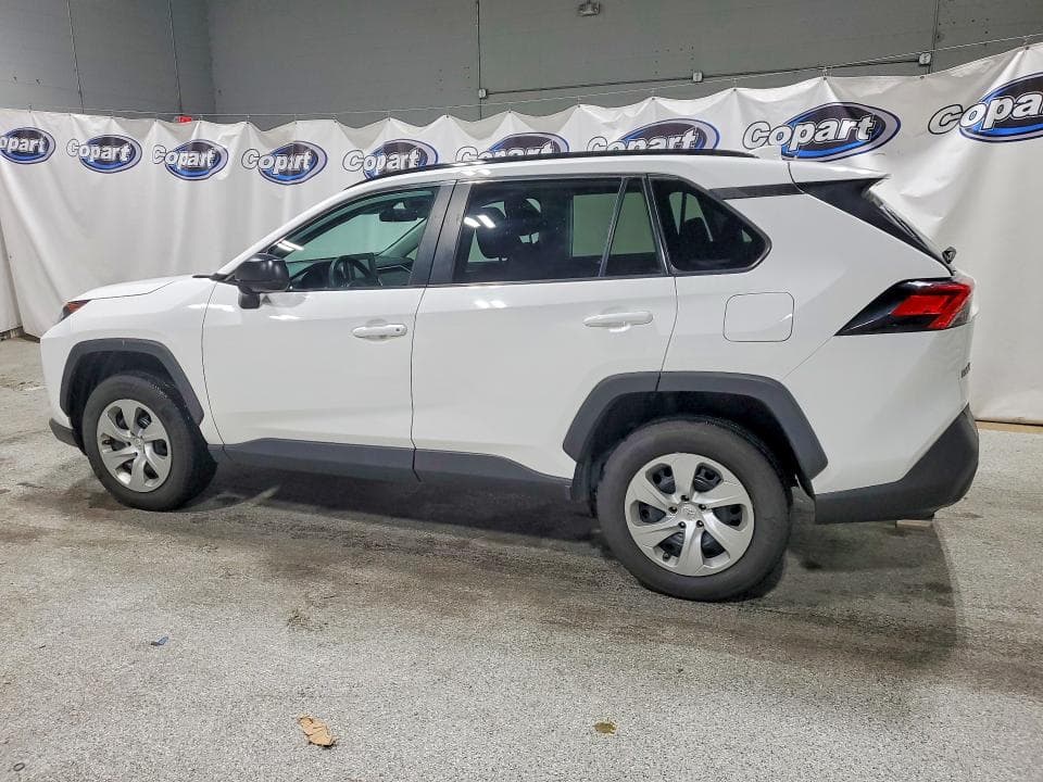 2020 TOYOTA RAV4 LE 2