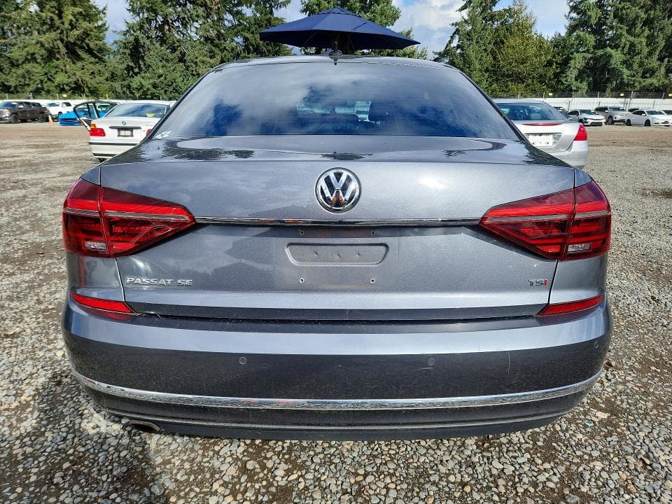 2017 VOLKSWAGEN PASSAT SE 6
