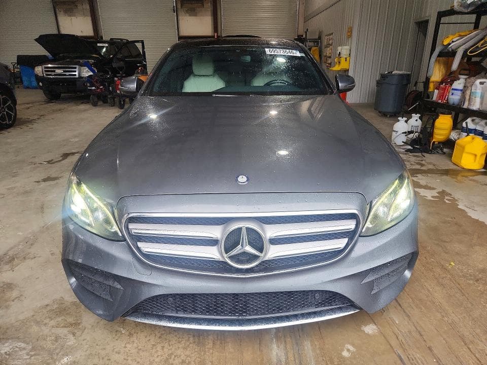2017 MERCEDES-BENZ E 300 4MATIC 5