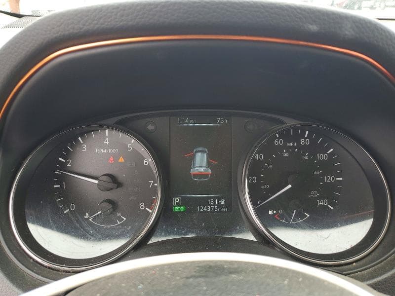 2017 NISSAN ROGUE SV 9