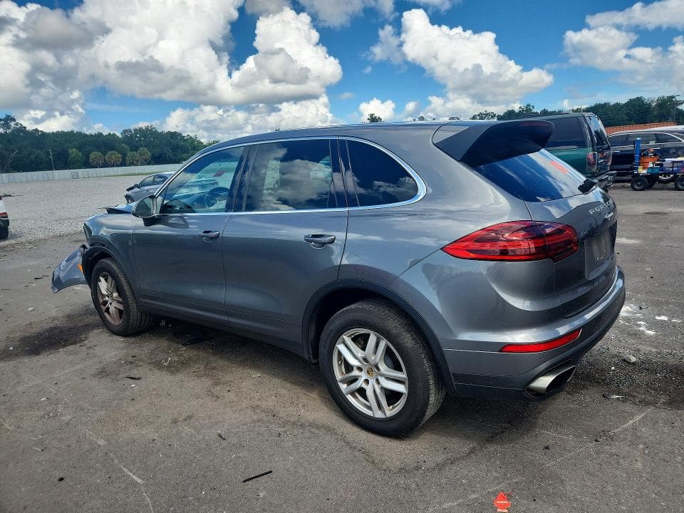 2018 PORSCHE CAYENNE 2