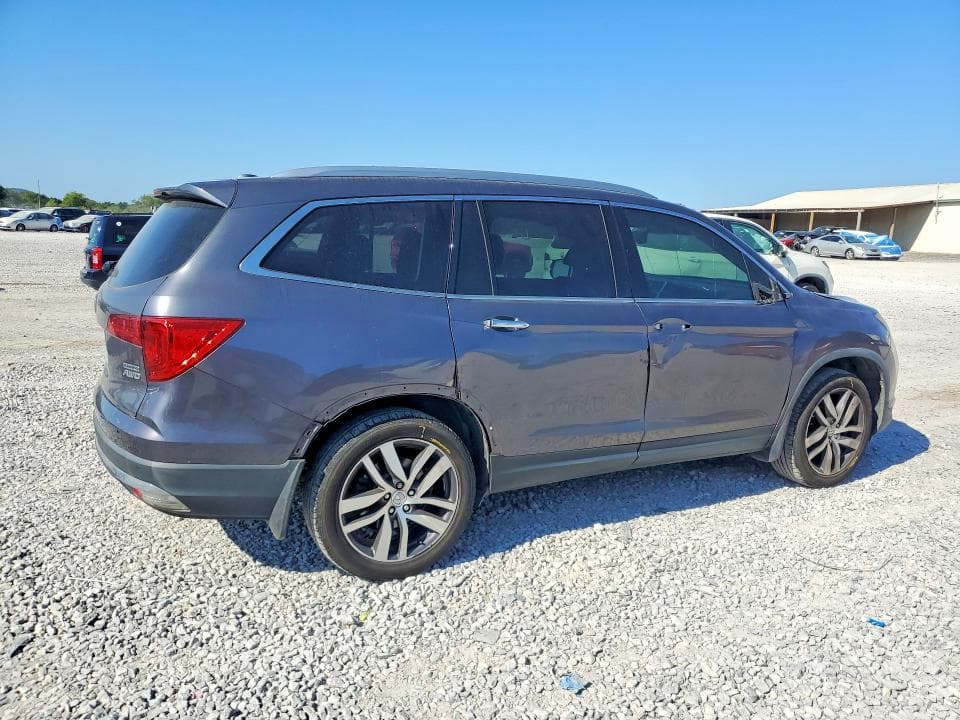 2018 HONDA PILOT TOURING 3